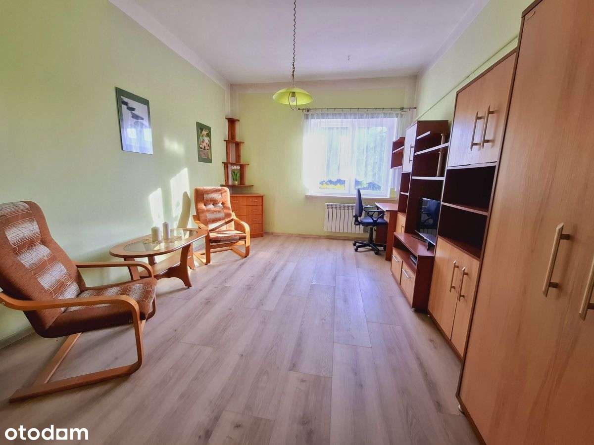 Przestronne mieszkanie z ogrodem i garażem - Pełny obrazek: 4/10