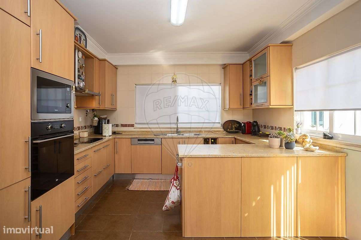 Moradia T4 para venda-18