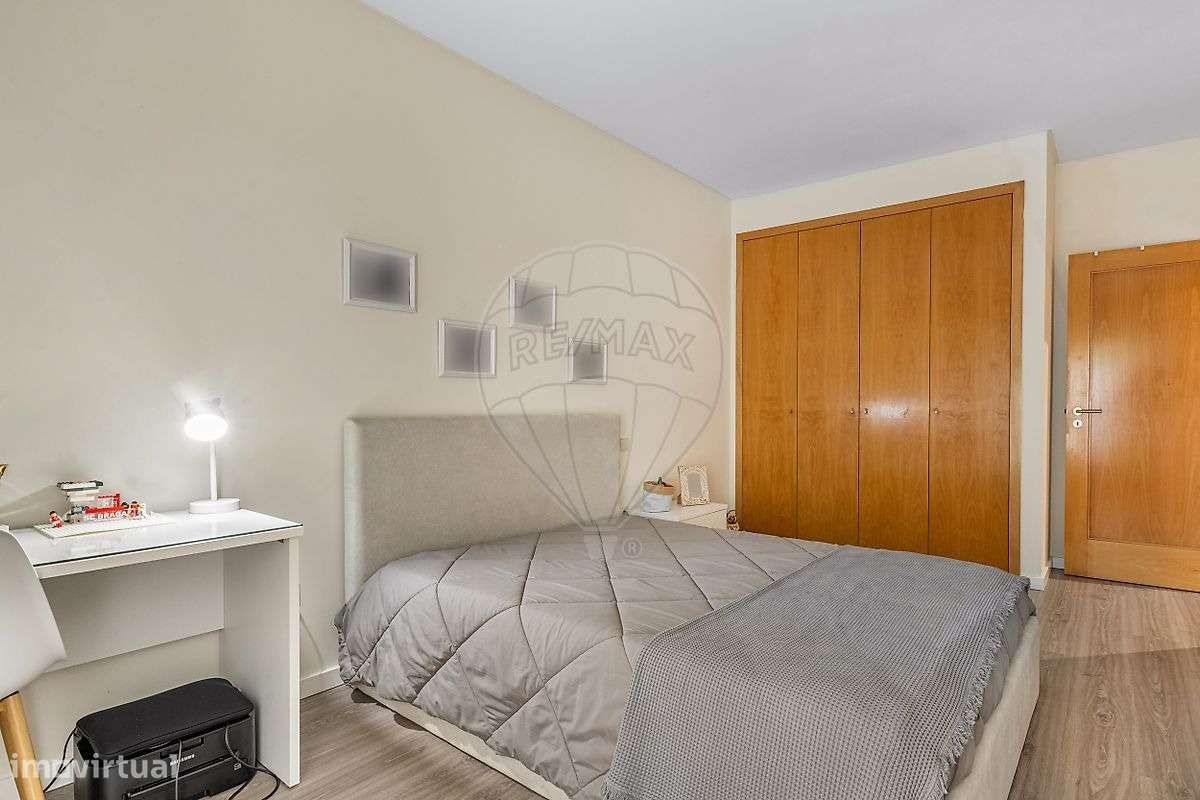 Apartamento T3 situado em Celeirós-12
