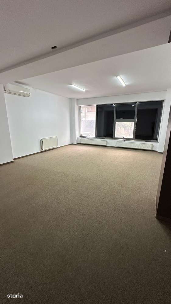 Spațiu comercial de 250mp în zona ICIL/CASA DE CULTURA , pretabil biro - Imagine principală: 5/15