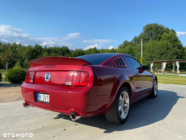 Ford Mustang 4.6 V8 GT - 13