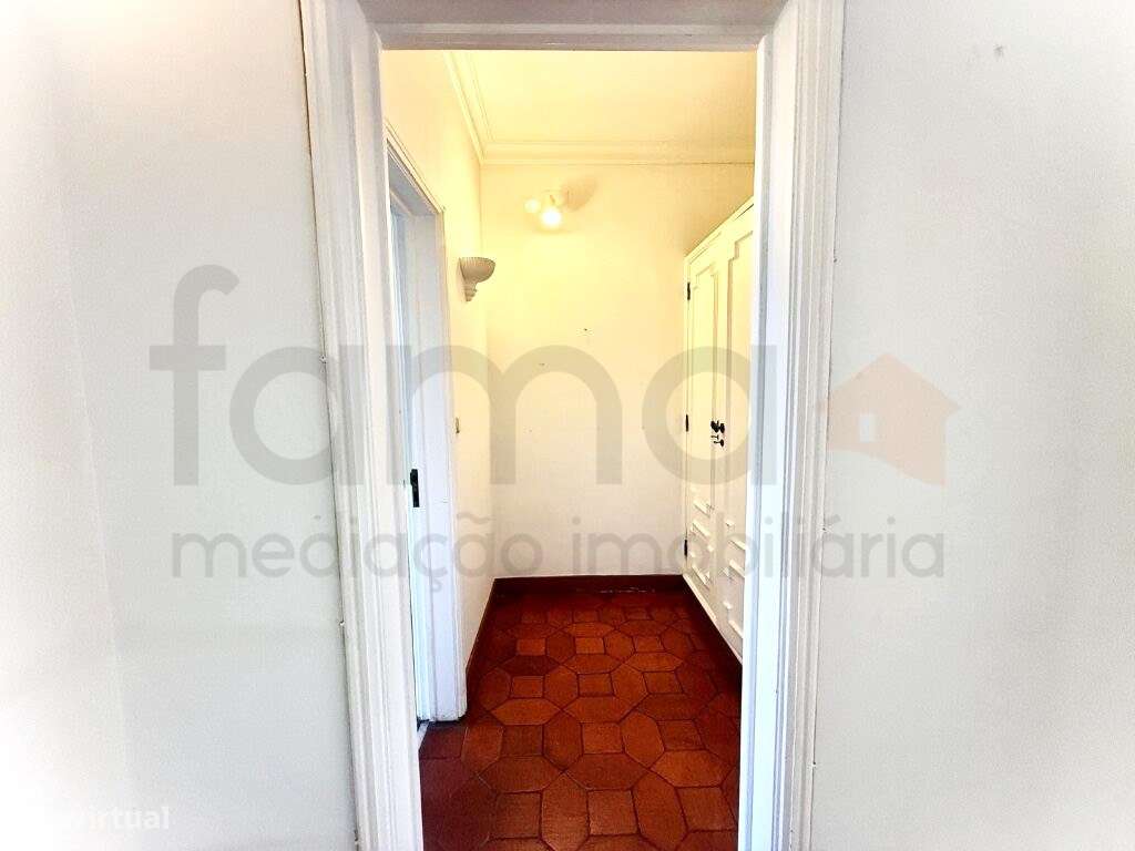 APARTAMENTO T4 EM OEIRAS-14