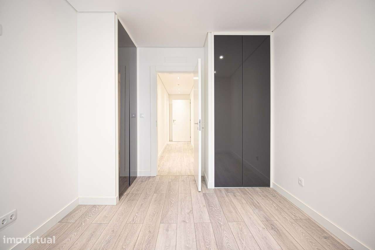 Apartamento T3 Totalmente Remodelado | Bairro de Santos / Rego – Lisbo-14