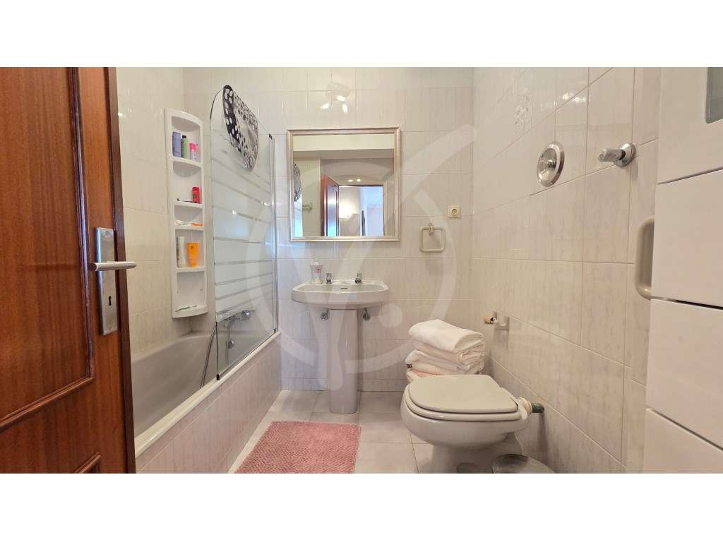 Apartamento T3 com vistas de mar na Póvoa de Varzim-11