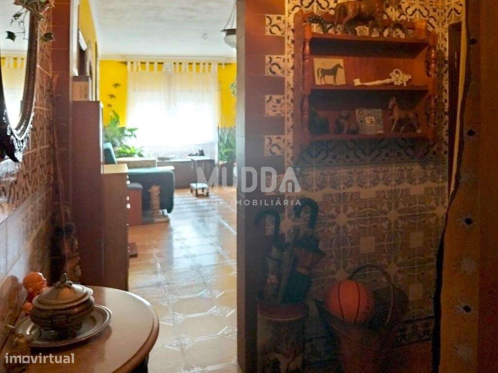 T2 Duplex no coração de Caldas da Rainha  Luz, espaço e autenticidade-18