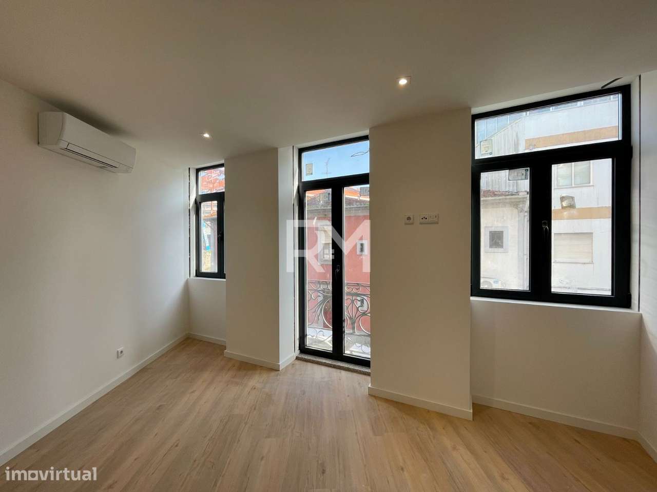 APARTAMENTO T1 COM JARDIM - CORUJEIRA-14