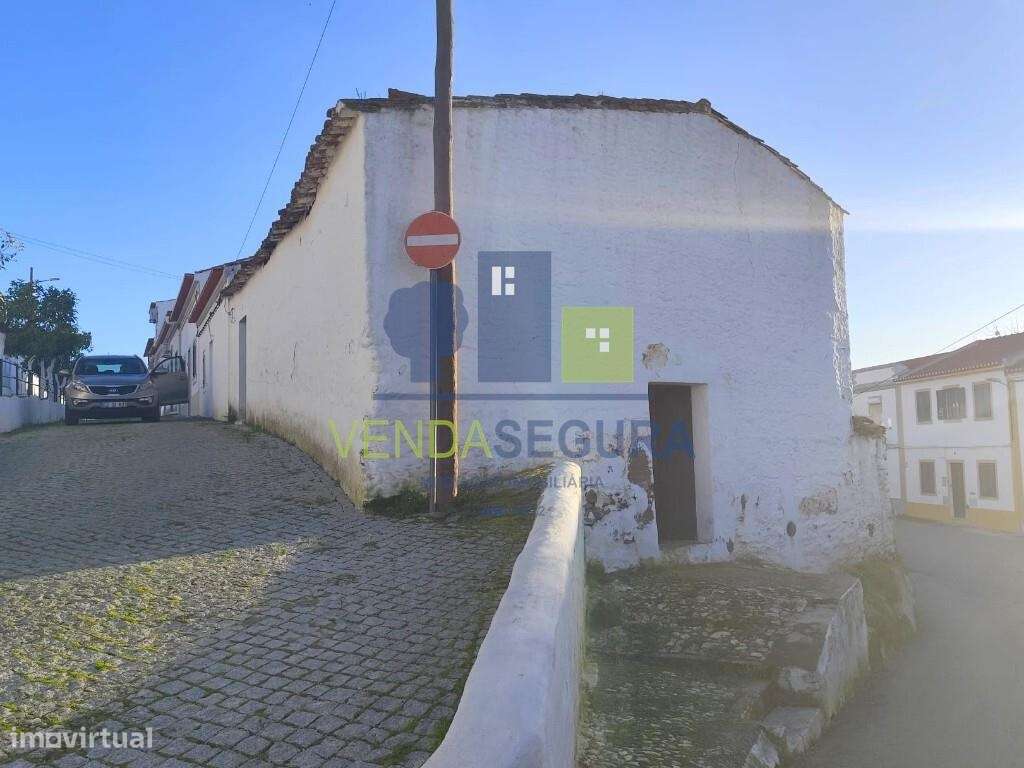 Moradia T2 com quintal | Santo Aleixo da Restauração - Grande imagem: 4/29