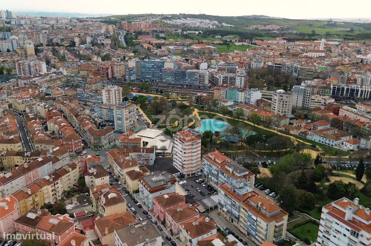PRÉDIO COM POTENCIAL DE RENTABILIZAÇÃO | MINA DE ÁGUA – AMADORA-47
