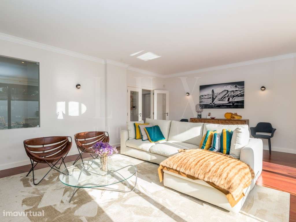 MORADIA T4 COM PISCINA E VISTA PARA O GOLF NO ESTORIL-6