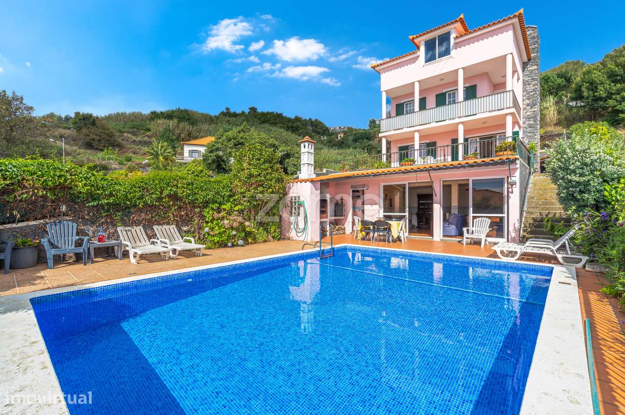 Moradia T3 no Sítio dos Moinhos, Caniço – Piscina, Espaço e Vista m... - Grande imagem: 5/54