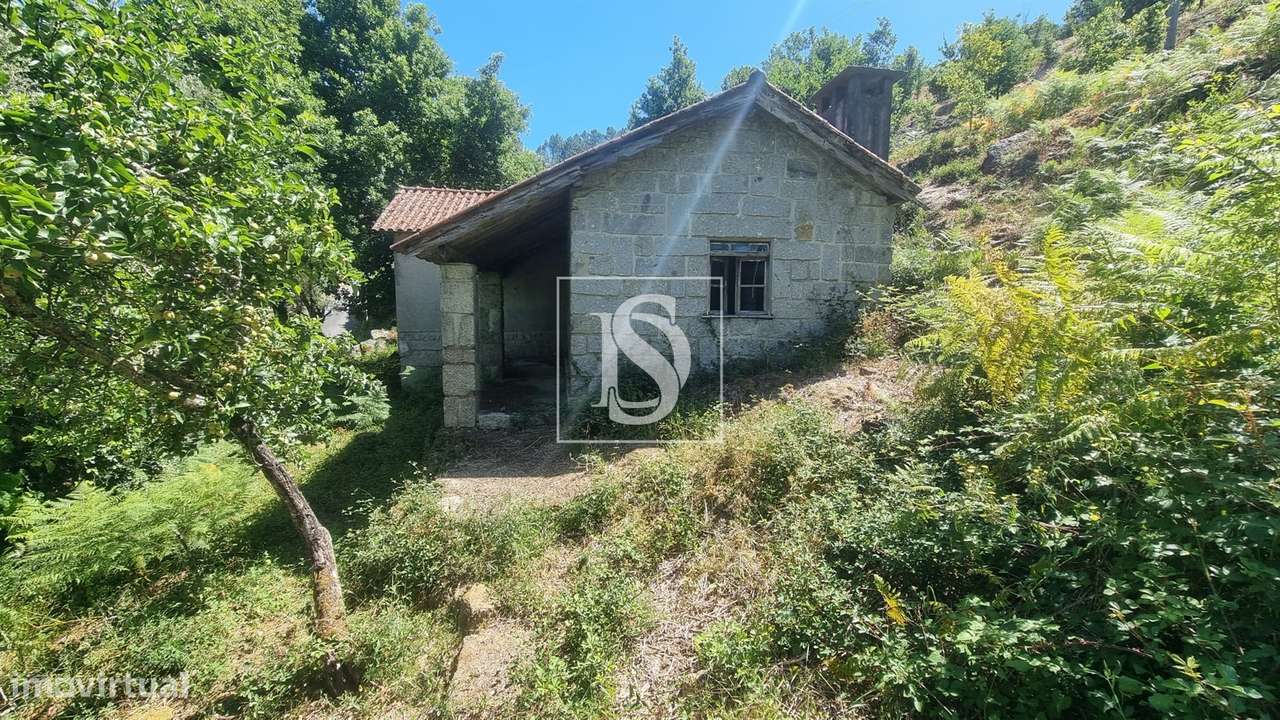 Moradia para Restaurar T2 Venda em Vilar da Veiga,Terras de Bouro-18