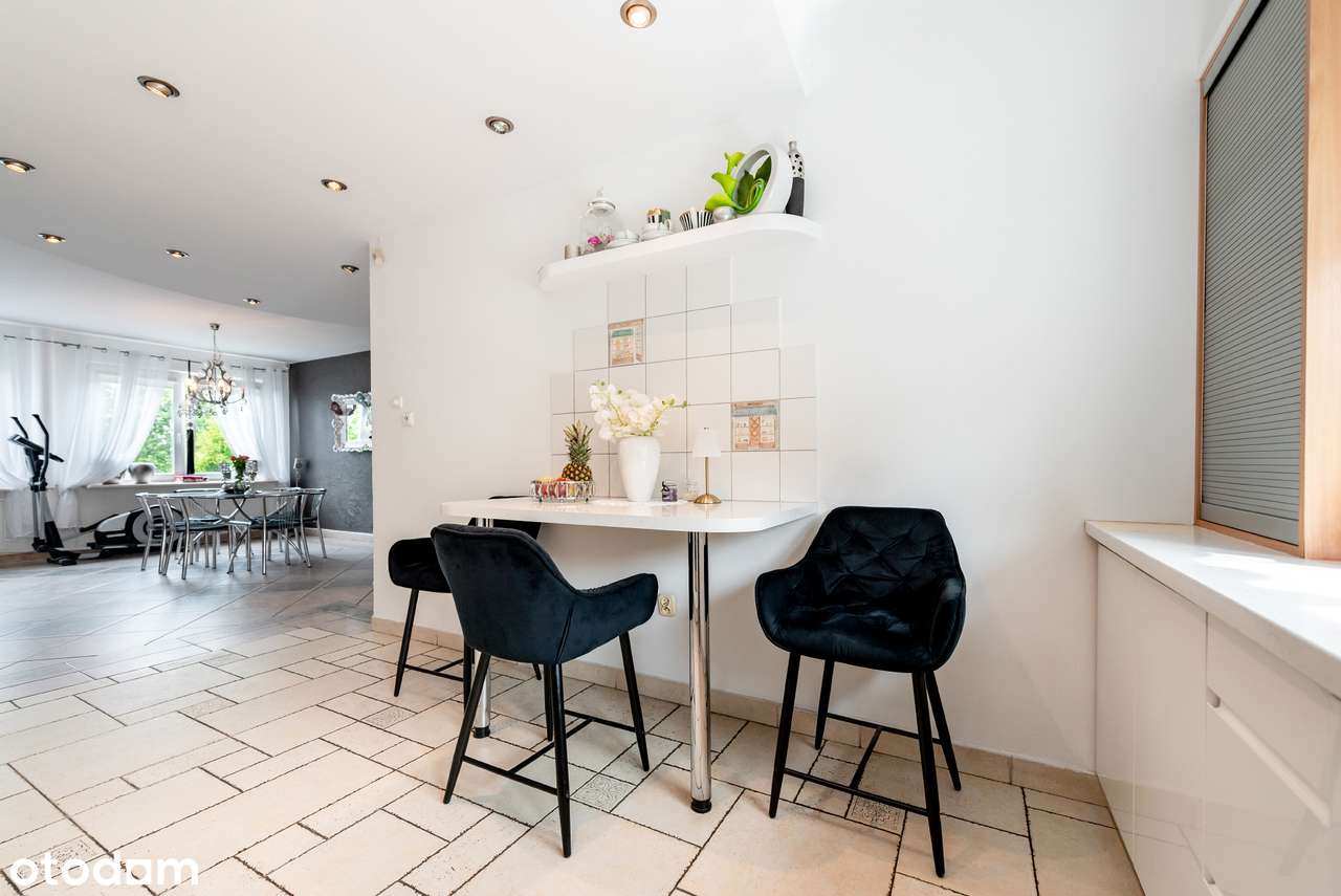 Luksusowe/3 pok/meble/balkon/piwnica 20 m2/klimatyzacja/alarm-9