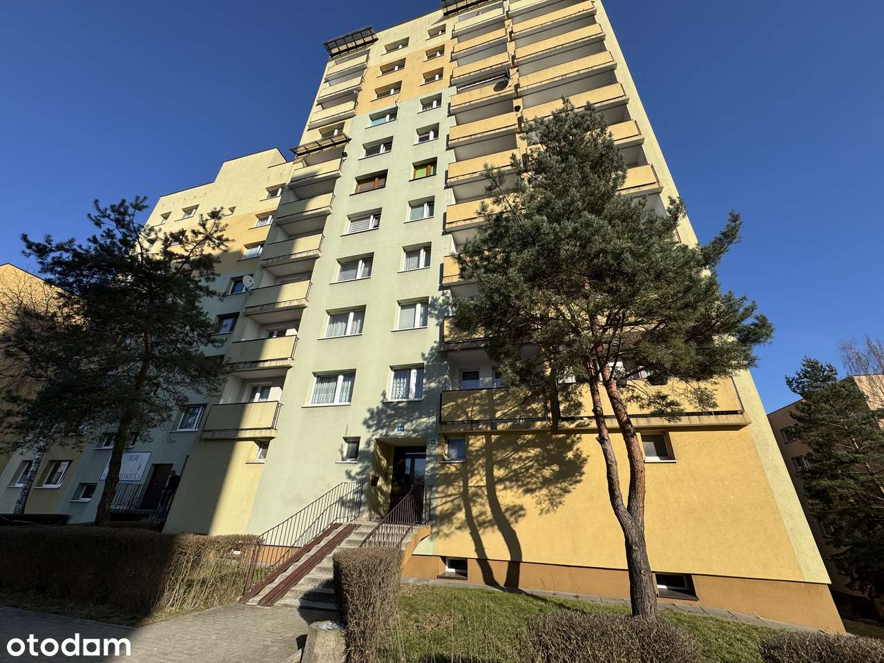 Mieszkanie 2-pokojowe z balkonem do remontu-0