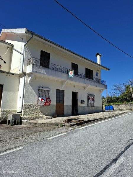 Moradia familiar, com café e loja comercial - Grande imagem: 5/12