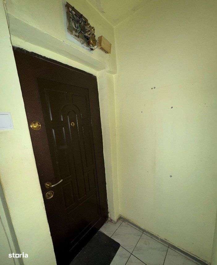 Sibiu, Zona Vasile Aron Apartament-3 camere 58 mp utili, etaj 2/4-4