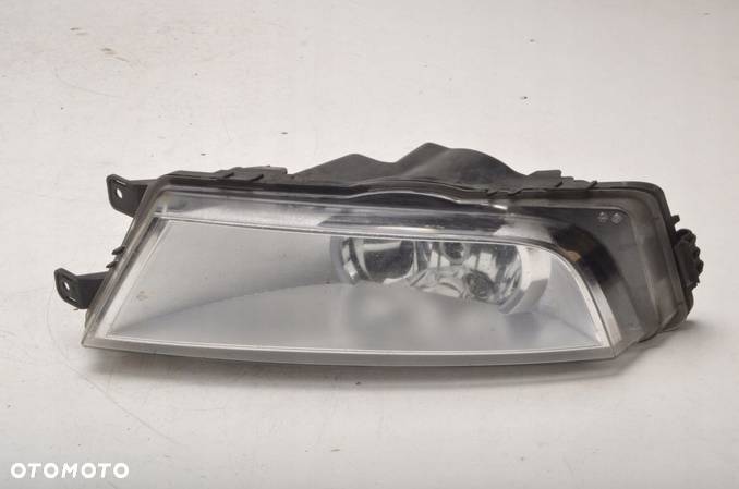 SKODA OCTAVIA III HALOGEN PRAWY 5E0941700 - 1