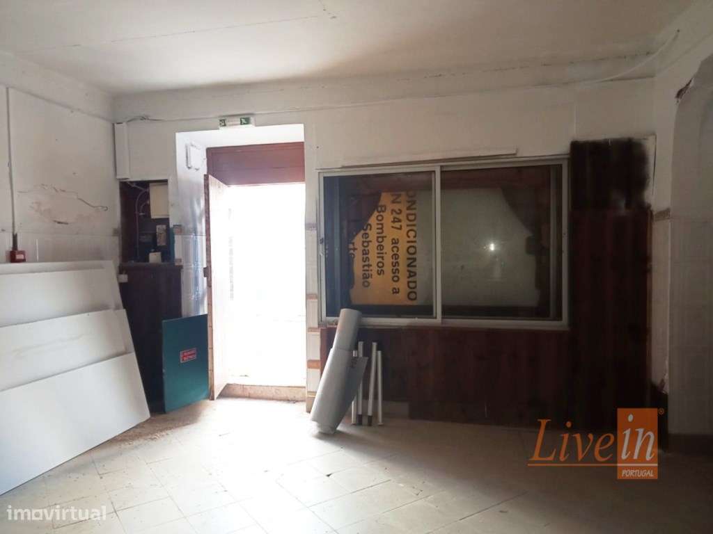 Prédio no Centro da Vila da Ericeira com Vista de Mar - Grande imagem: 4/41