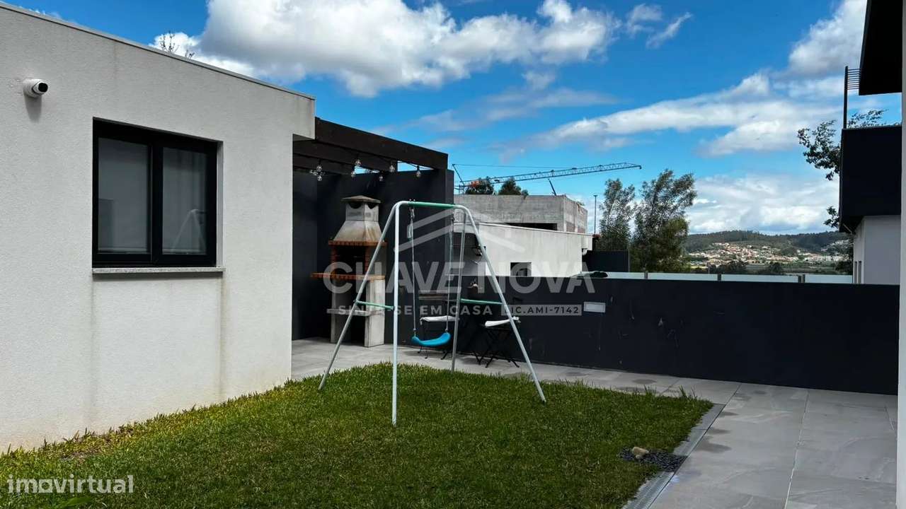 Excelente Apartamento Moradia T3 em São Romão do Coronado, Maia-7