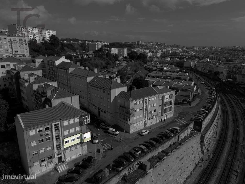 Apartamento T2 em Queluz-Belas junto à Estação-17