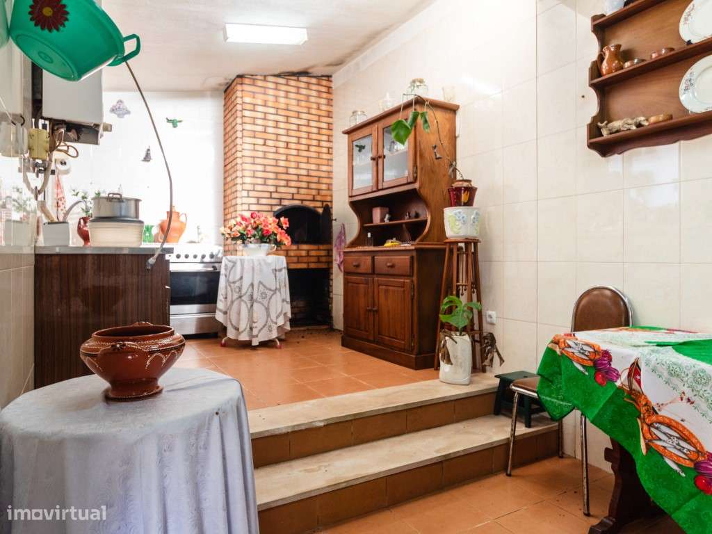 Moradia T3 com Terreno a 8 minutos de Coimbra - Grande imagem: 3/25