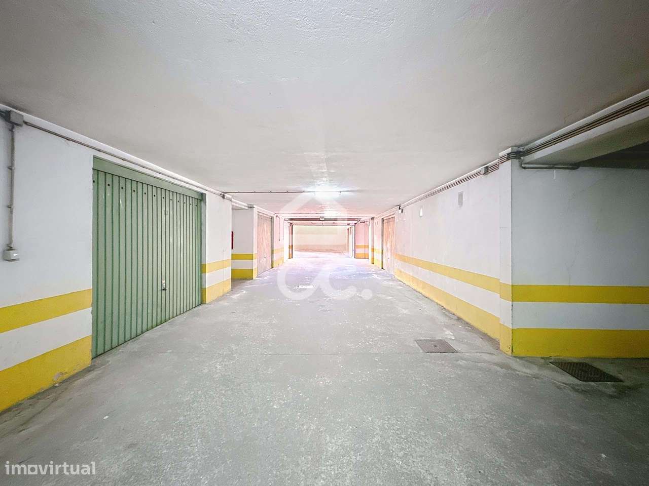 Garagem para arrendamento com 75m2 no centro de Chaves - Grande imagem: 4/9