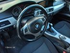 BMW 320 dA Dynamic - 14