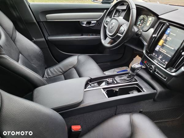 Volvo V90 D3 AWD Geartronic Momentum - 10