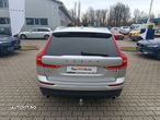 Volvo XC 60 B4 MHEV AT8 AWD Momentum Pro - 12