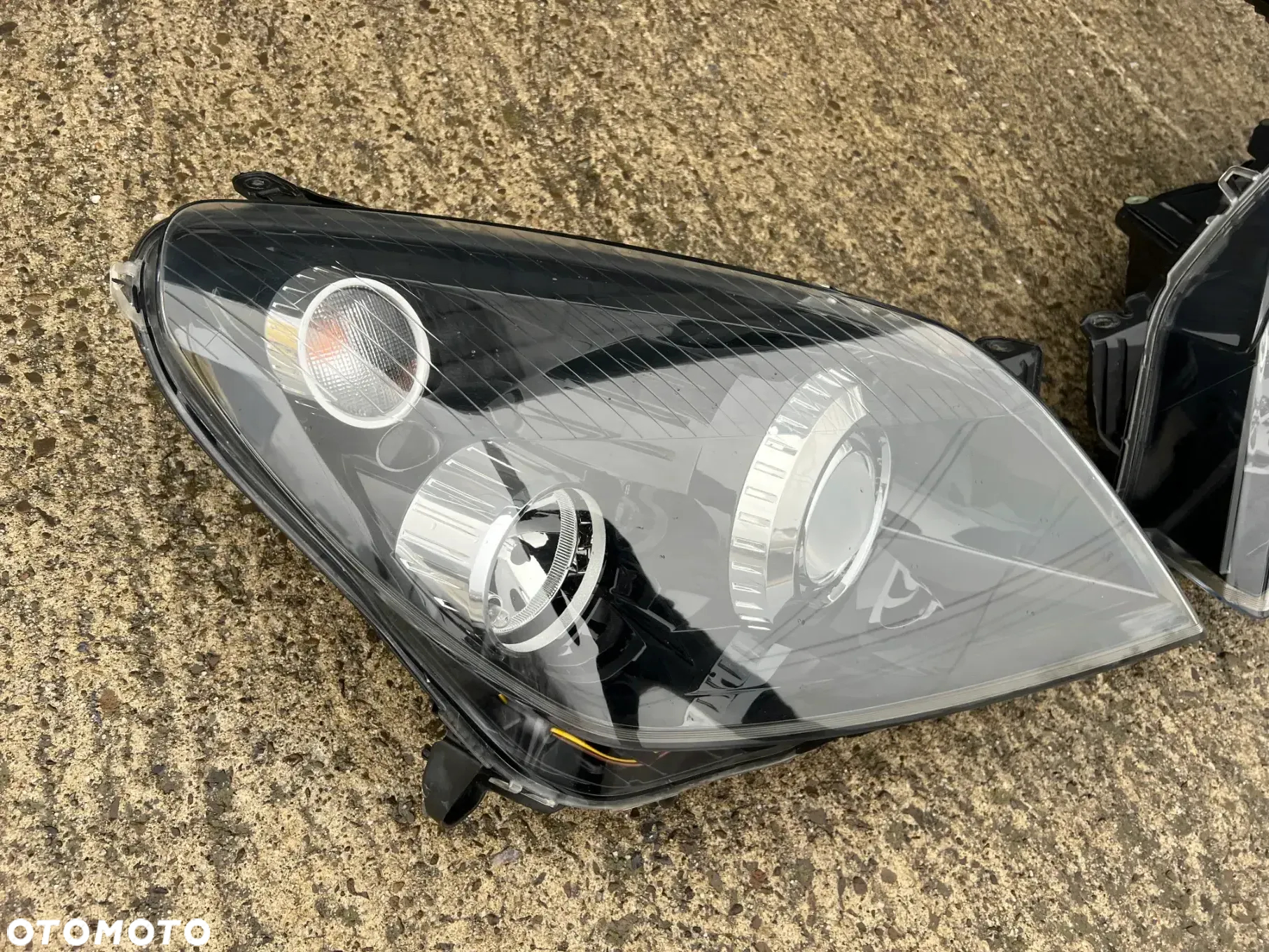 Idealne kompletne Lampy przednie przód Opel Astra H III + GTC Bi-XENON - 3