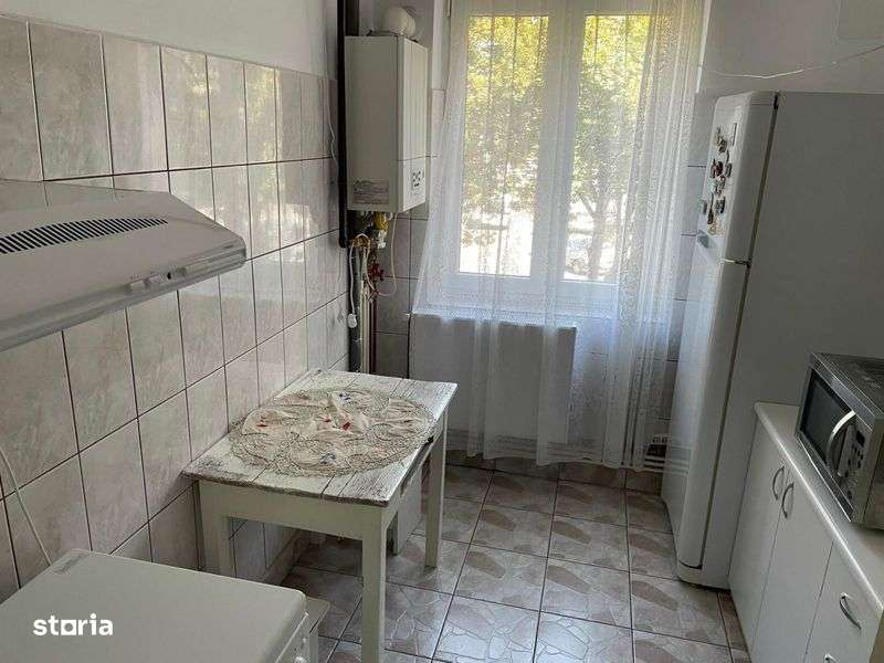 Apartament cu 3 camere, 60 mp, etaj 1, Pitesti bulevardul Republicii - Imagine principală: 4/8