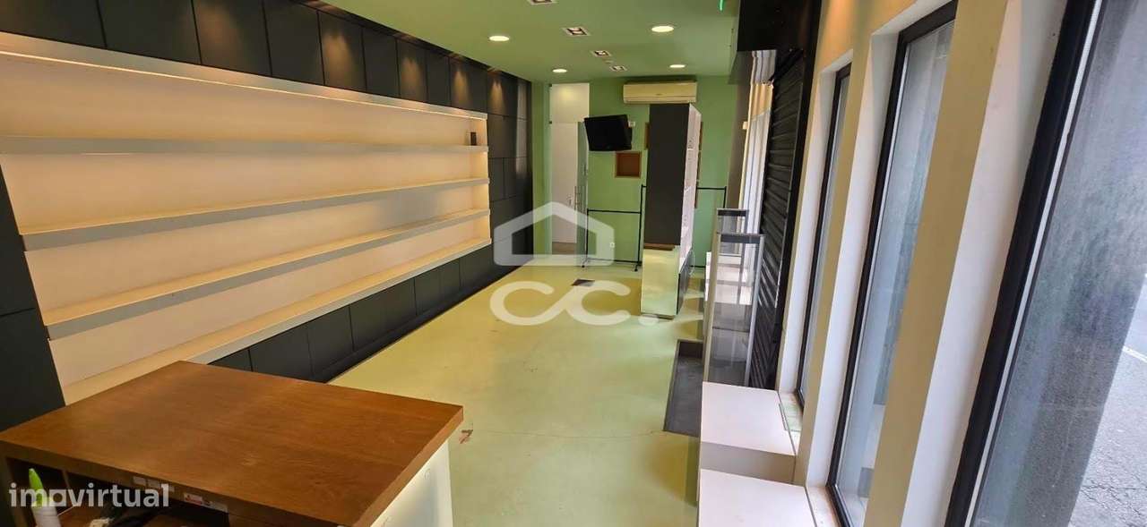 Loja Comercial - São Pedro - Ponta Delgada - Grande imagem: 4/28