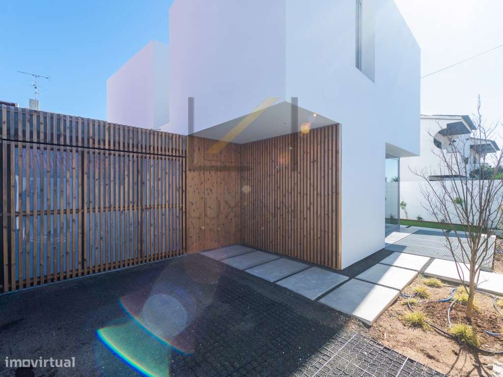 Moradia T4 em São Domingos de Rana - Grande imagem: 2/60