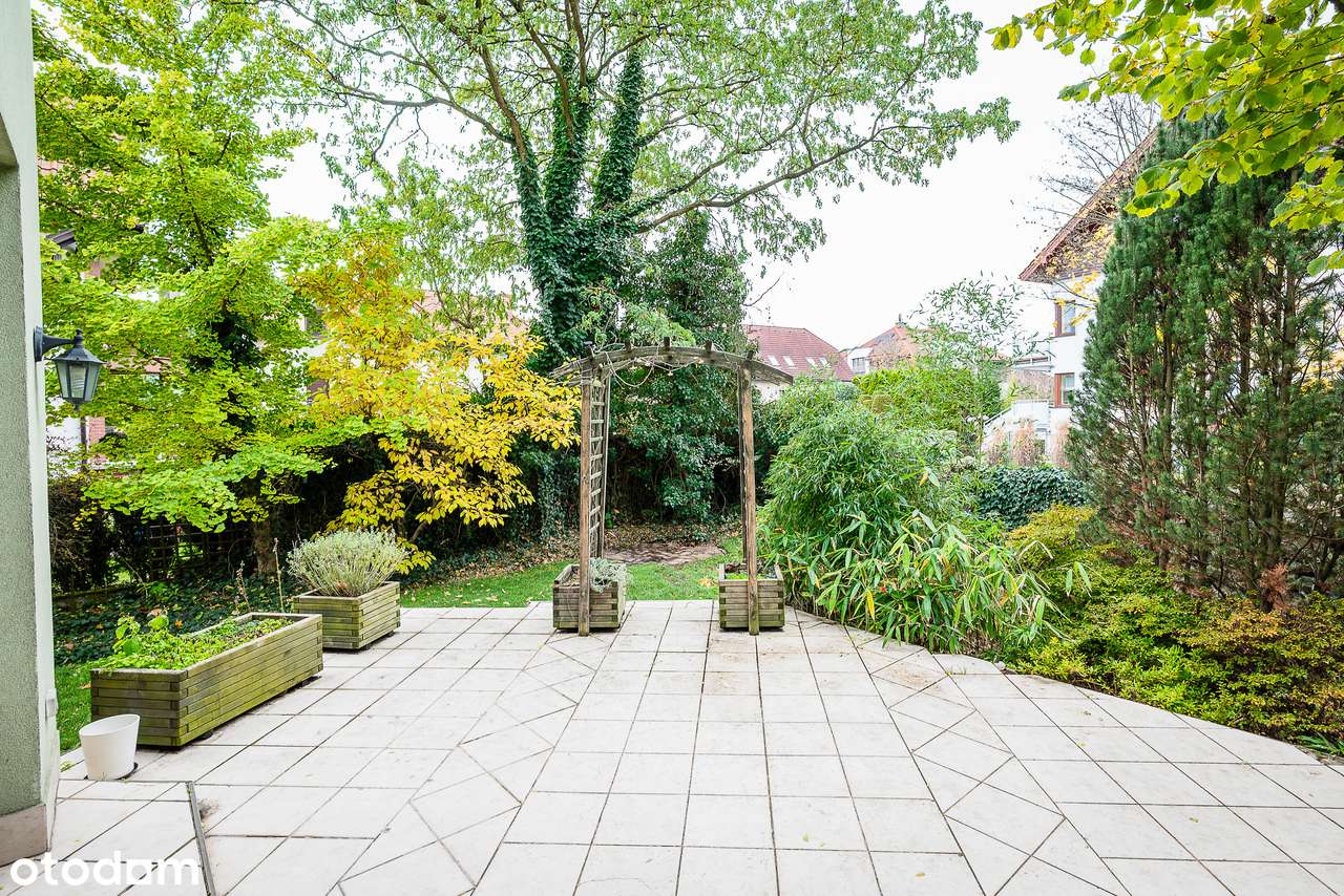 Dom przy Parku Decjusza-0