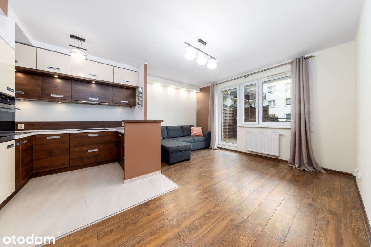 Wygoda, taras i świetna lokalizacja!-0