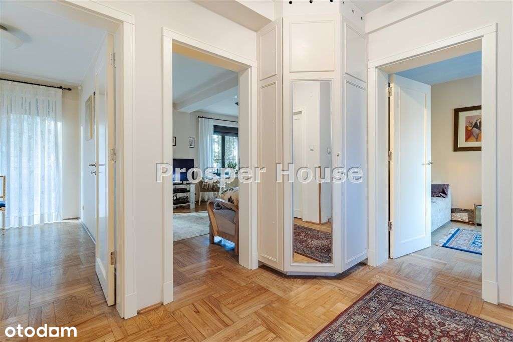 Dom z ładną zagospodarowaną działką.-13