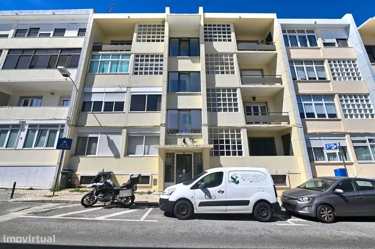Apartamento T2 | Para remodelação | Alvalade-22