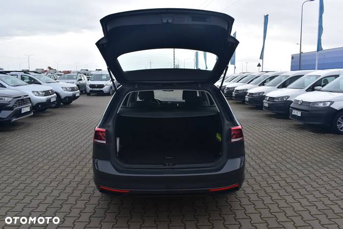 Volkswagen Passat 2.0 TDI EVO Business DSG - 12