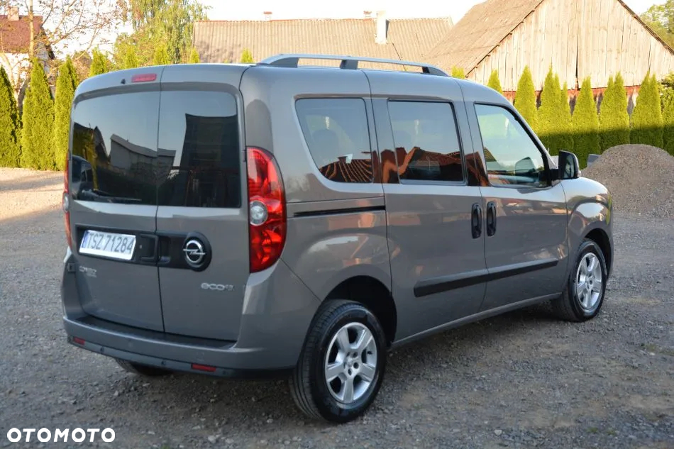 Opel Combo Tour 1.6 CDTI Cosmo - 15