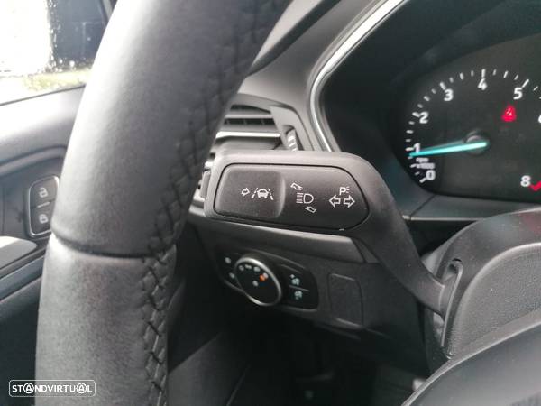 Ford Focus 1.0 EcoBoost Active X - 11