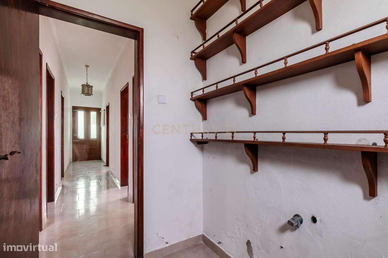 Moradia T2 para renovação | Lote 1.000 m² | São Francisco, Alcochete |-37