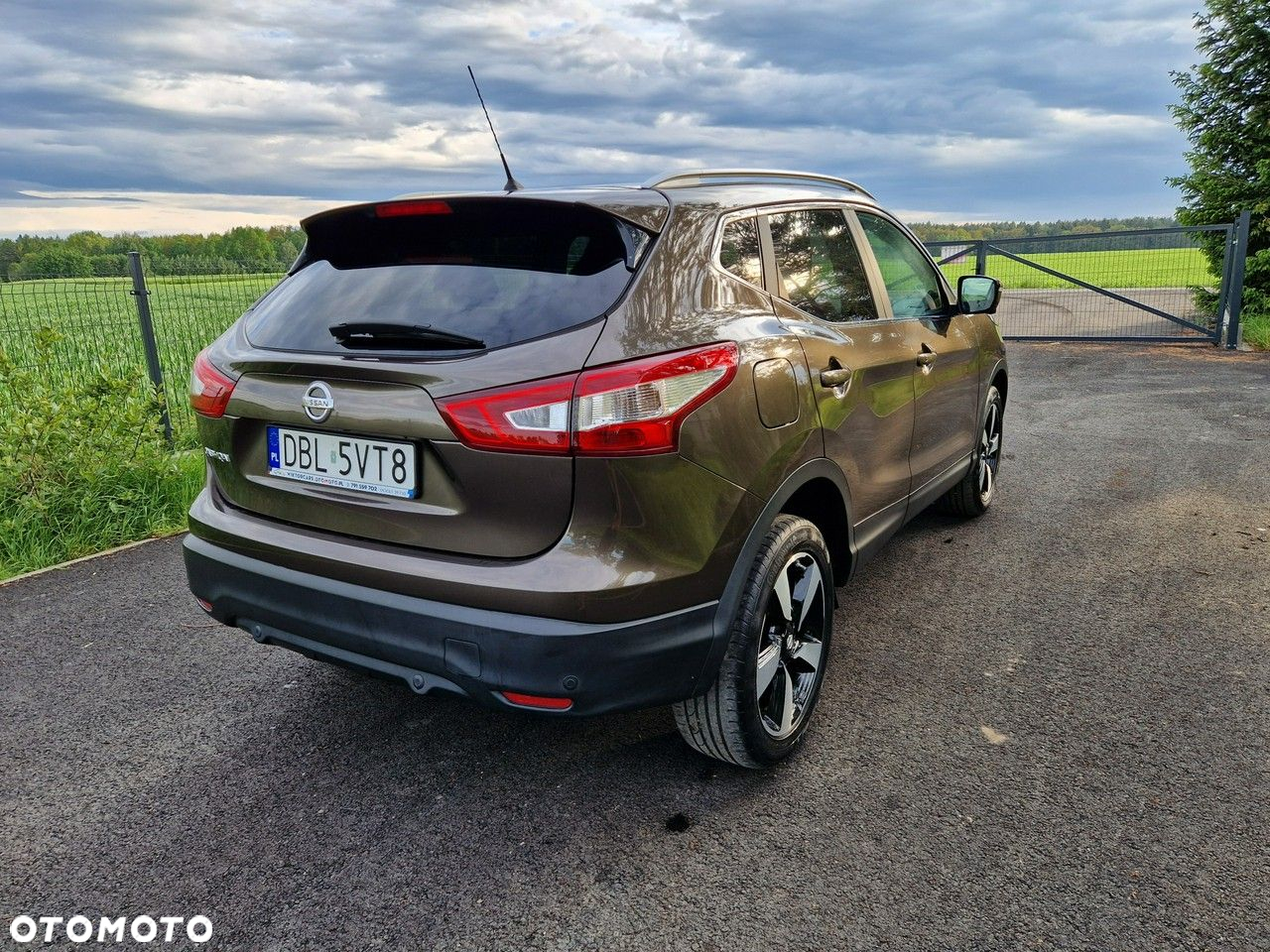 Nissan Qashqai 1.6 DIG-T N-Connecta - 19