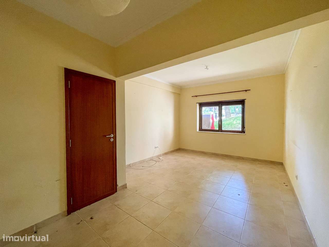 Prédio - 8 T2 + Sótão - Póvoa de Santa Iria-11