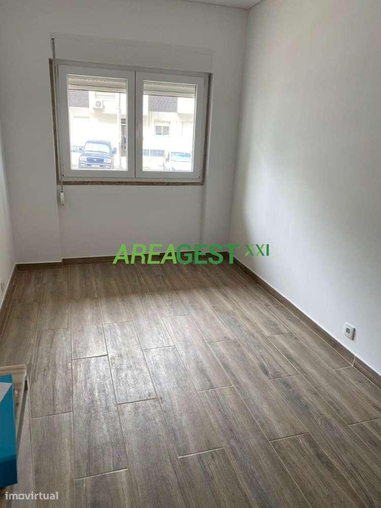 Apartamento T1 para Venda, em Sobreda - Almada - Grande imagem: 2/12