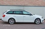 Skoda Octavia Combi 2.0 TDI DSG RS - 15