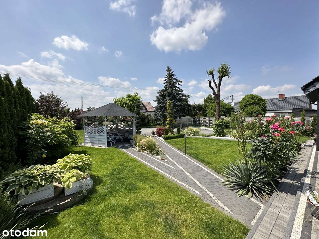 Ładny dom wolnostojący w Dąbrowie gotowy do zamieszkania-5