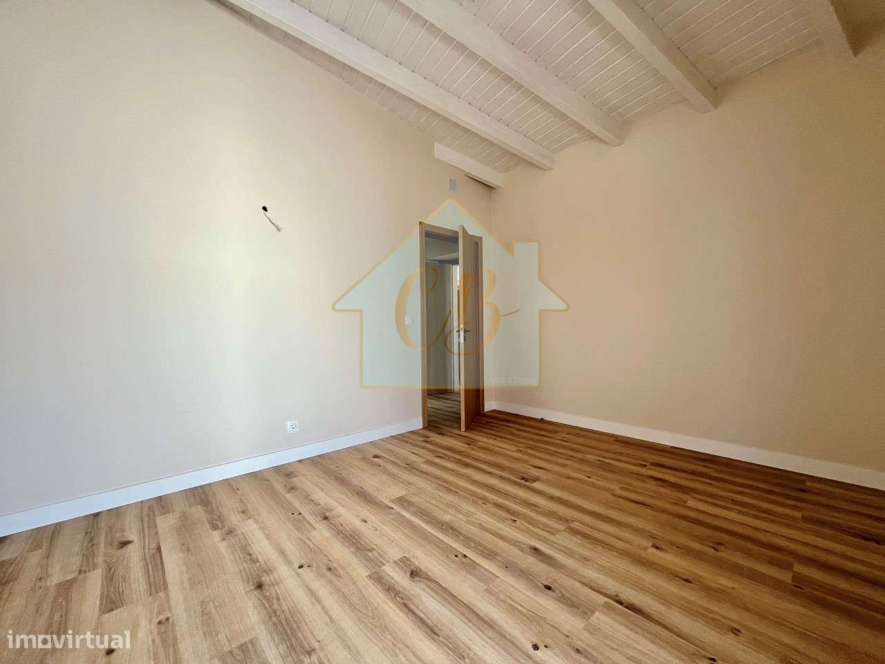 Moradia t2 +1 - totalmente recuperada -CADRICEIRA-18