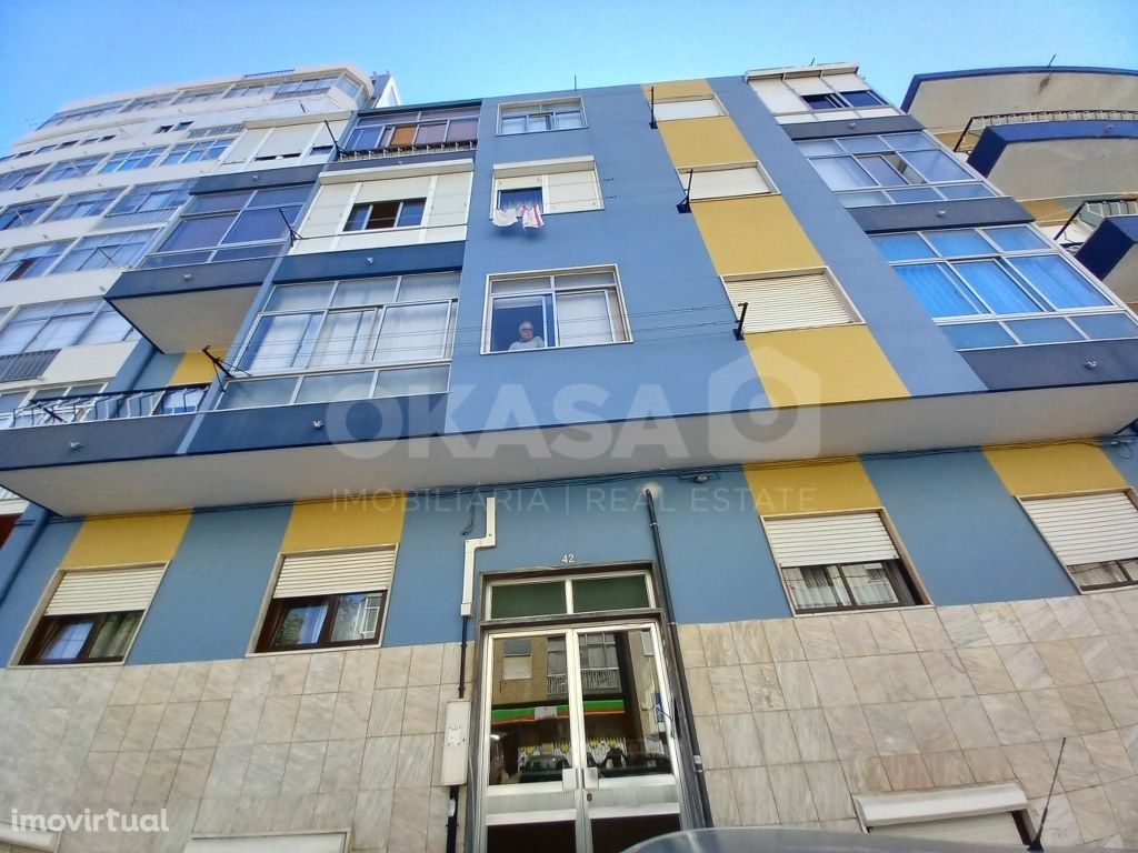 Apartamento T2, Amora, Seixal