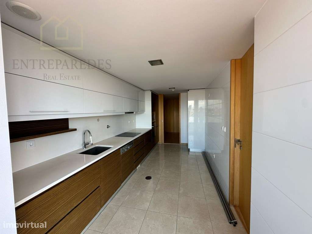 Para arrendar apartamento T4 mobilado com vistas do Rio Douro na Av... - Grande imagem: 2/47