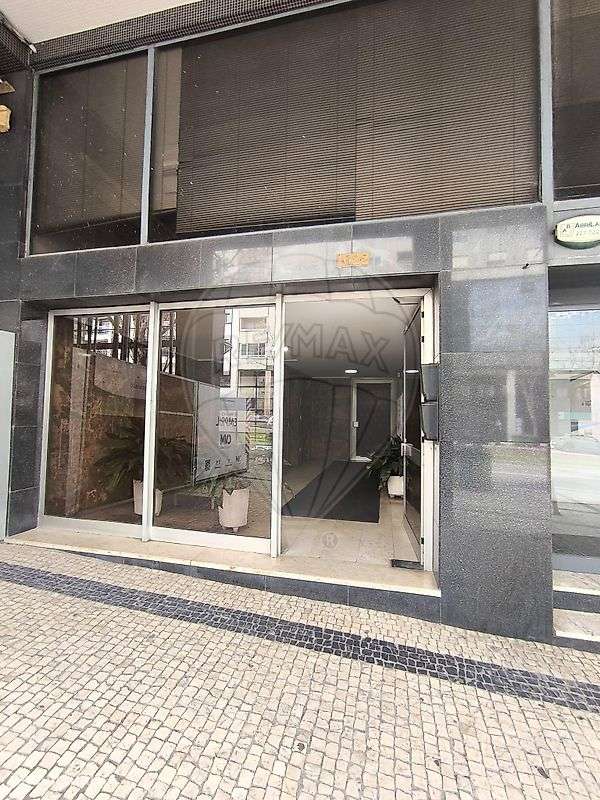 Loja  para arrendamento - Grande imagem: 3/13