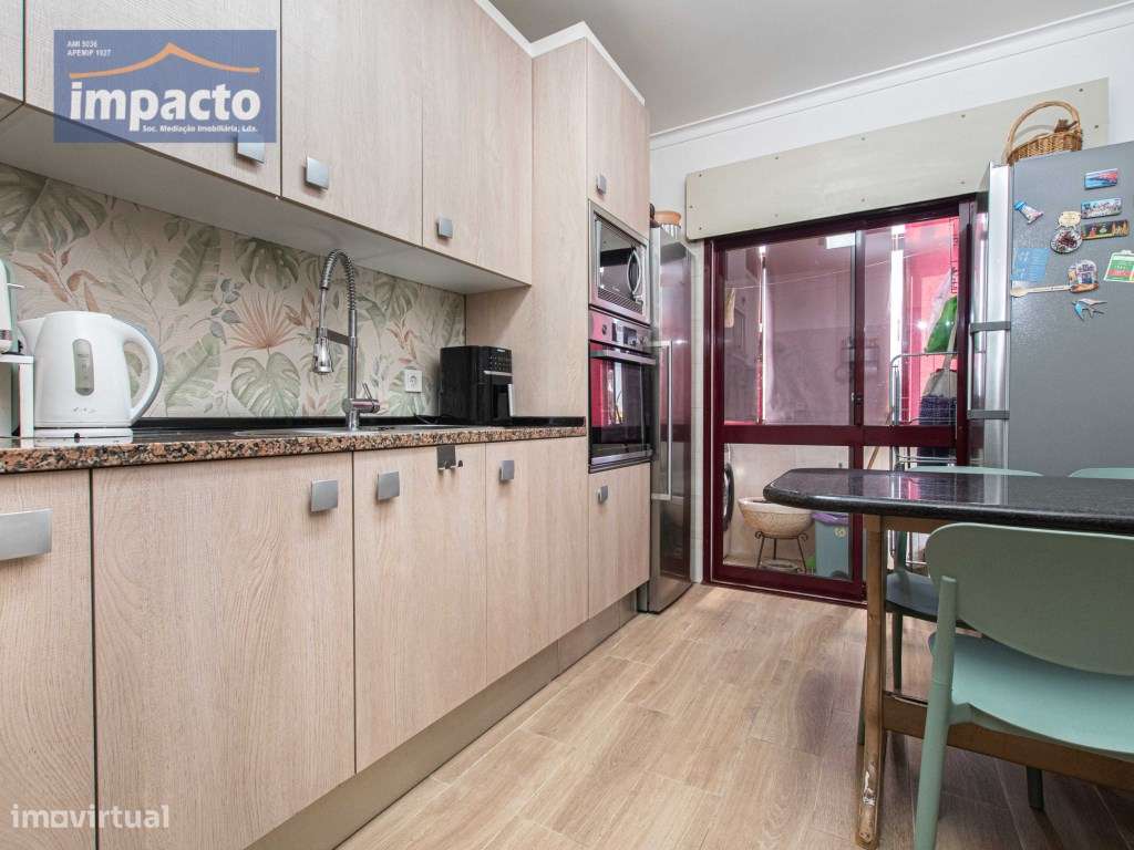 EXCELENTE T3, Remodelado, varandas e arrecadação, CENTRAL, Alverca-12